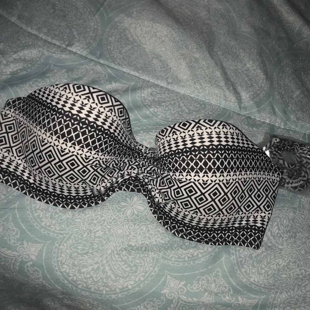 Victoria’s Secret strapless light push up swim top